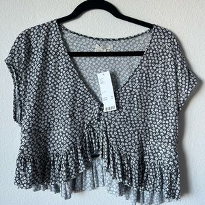 NWT Urban Outfitters Flower Top